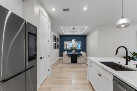 Duplex in Palmetto, Florida 2 bedrooms, 146.97 sq.m. № 2396933 - photo 15