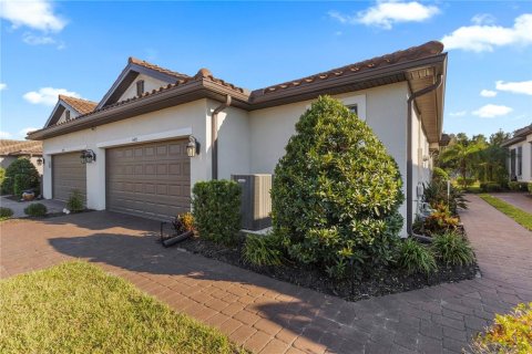 Duplex in Palmetto, Florida 2 bedrooms, 146.97 sq.m. № 2396933 - photo 4
