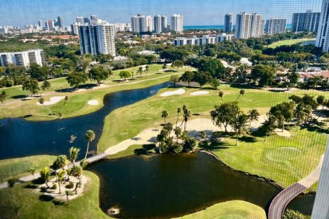 Condo à Aventura, Floride, 2 chambres  № 2084656
