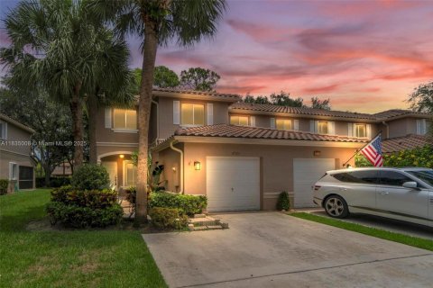 Townhouse in Lake Worth, Florida 4 bedrooms, 151.24 sq.m. № 1838635 - photo 1