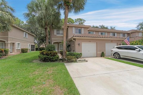 Townhouse in Lake Worth, Florida 4 bedrooms, 151.24 sq.m. № 1838635 - photo 3