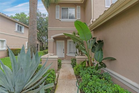 Townhouse in Lake Worth, Florida 4 bedrooms, 151.24 sq.m. № 1838635 - photo 5