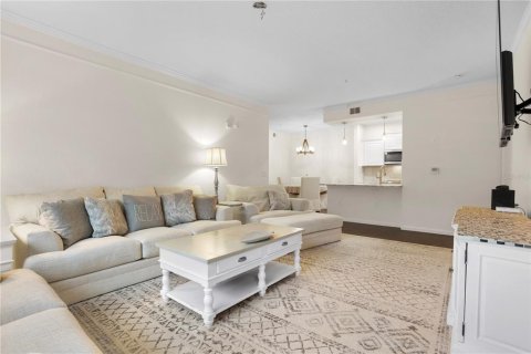 Condo in Tampa, Florida, 2 bedrooms  № 1721932 - photo 7
