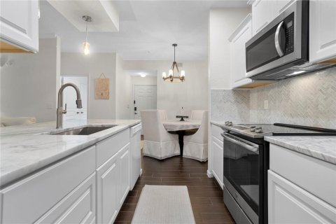 Condo in Tampa, Florida, 2 bedrooms  № 1721932 - photo 10