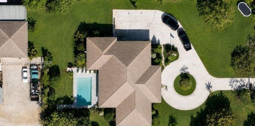 Casa en Homestead, Florida 4 dormitorios, 269.04 m2 № 2365117