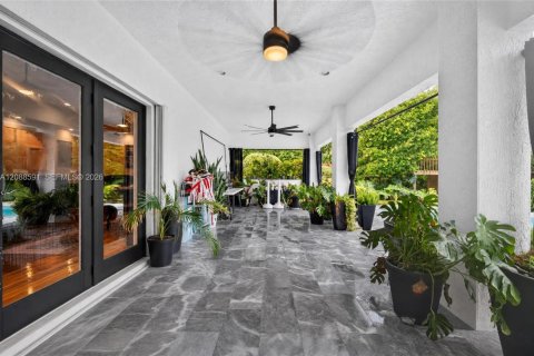 Casa en venta en Homestead, Florida, 4 dormitorios, 269.04 m2 № 2365117 - foto 19