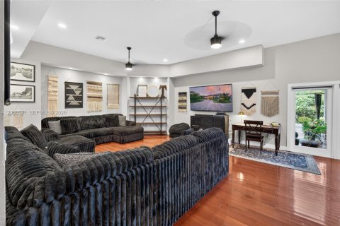 Casa en venta en Homestead, Florida, 4 dormitorios, 269.04 m2 № 2365117 - foto 8