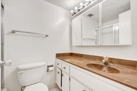 Condo in Miami Beach, Florida, 3 bedrooms  № 2084400 - photo 28