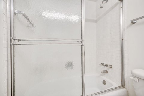 Condo in Miami Beach, Florida, 3 bedrooms  № 2084400 - photo 25