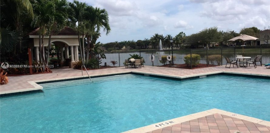 Condo à Miramar, Floride, 1 chambre № 1857232