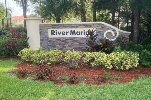 Adosado en alquiler en Stuart, Florida, 3 dormitorios, 149.94 m2 № 1208641 - foto 1