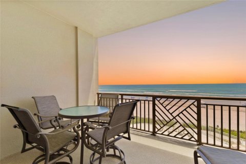 Condo in New Smyrna Beach, Florida, 3 bedrooms № 2232630 - photo 26