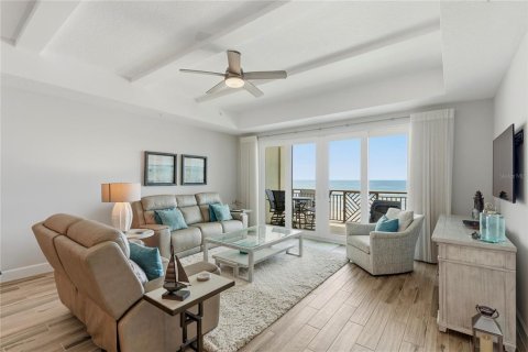 Condo in New Smyrna Beach, Florida, 3 bedrooms № 2232630 - photo 14