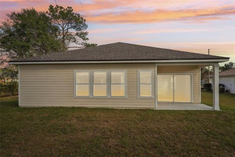 House in Palm Coast, Florida 4 bedrooms, 193.24 sq.m. № 1519493 - photo 24