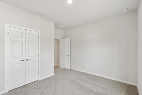 House in Palm Coast, Florida 4 bedrooms, 193.24 sq.m. № 1519493 - photo 11