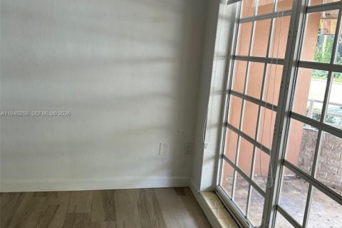 Condominio en alquiler en Bal Harbour, Florida, 2 dormitorios, 103.12 m2 № 2059903 - foto 15