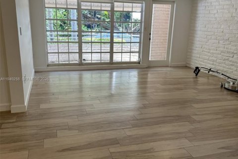 Condominio en alquiler en Bal Harbour, Florida, 2 dormitorios, 103.12 m2 № 2059903 - foto 26