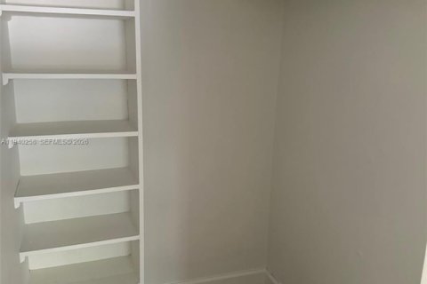 Condominio en alquiler en Bal Harbour, Florida, 2 dormitorios, 103.12 m2 № 2059903 - foto 10