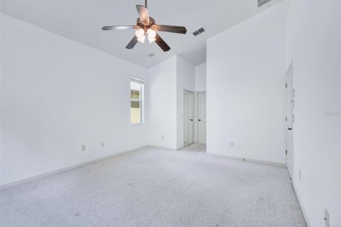 House in Clermont, Florida 3 bedrooms, 158.21 sq.m. № 2237241 - photo 18