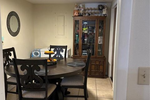 Casa en venta en Avon Park, Florida, 5 dormitorios, 156.45 m2 № 1669985 - foto 12