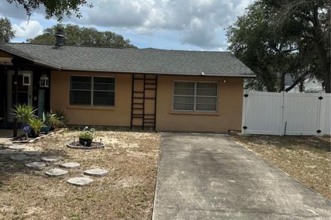 Casa en venta en Avon Park, Florida, 5 dormitorios, 156.45 m2 № 1669985 - foto 7