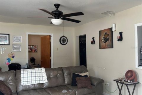 Casa en venta en Avon Park, Florida, 5 dormitorios, 156.45 m2 № 1669985 - foto 16