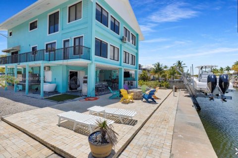 House in Key Largo, Florida 3 bedrooms, 327.02 sq.m. № 1655495 - photo 8