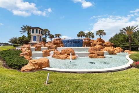 Townhouse in Winter Garden, Florida 3 bedrooms, 151.06 sq.m. № 2402768 - photo 24
