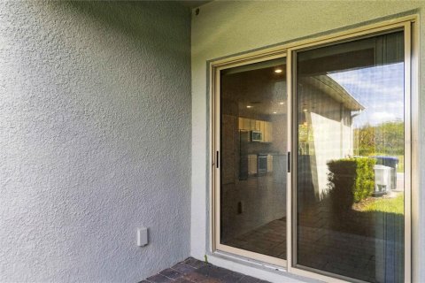 Townhouse in Winter Garden, Florida 3 bedrooms, 151.06 sq.m. № 2402768 - photo 21