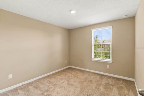 Townhouse in Winter Garden, Florida 3 bedrooms, 151.06 sq.m. № 2402768 - photo 17