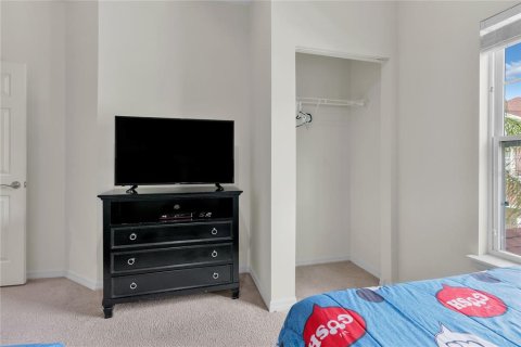 Купить таунхаус в Киссимми, Флорида 8 комнат, 120.77м2, № 2299134 - фото 17