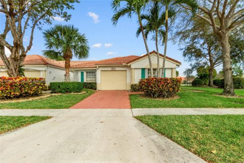 Casa en alquiler en Delray Beach, Florida, 3 dormitorios, 136.19 m2 № 2010742 - foto 2