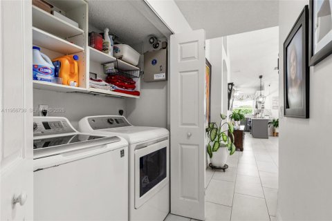 Casa en alquiler en Delray Beach, Florida, 3 dormitorios, 136.19 m2 № 2010742 - foto 15