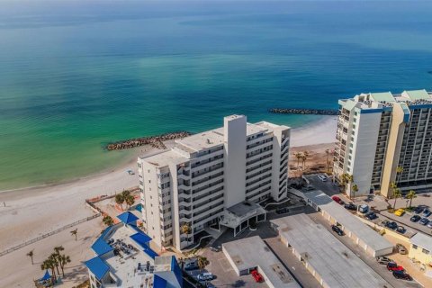 Condominio en venta en Saint Pete Beach, Florida, 2 dormitorios, 87.33 m2 № 1521447 - foto 26