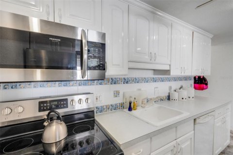 Condominio en venta en Saint Pete Beach, Florida, 2 dormitorios, 87.33 m2 № 1521447 - foto 5