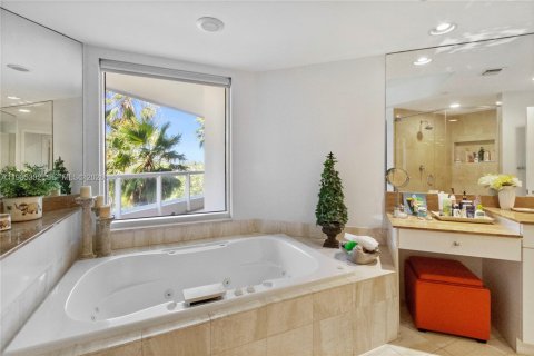 Купить кондоминиум в Авентура, Флорида 3 спальни, 275.92м2, № 2155115 - фото 14