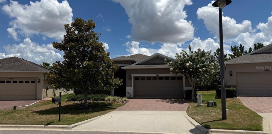 Casa en Clermont, Florida 3 dormitorios, 155.33 m2 № 2096175