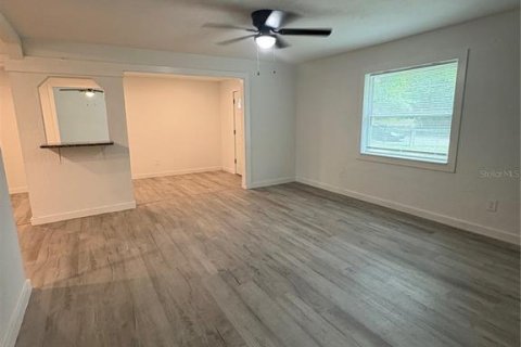 Villa ou maison à vendre à Gainesville, Floride: 4 chambres, 167.69 m2 № 2166934 - photo 4