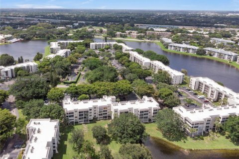 Снять в аренду кондоминиум в Дейви, Флорида 2 спальни, 102.19м2, № 1931657 - фото 21