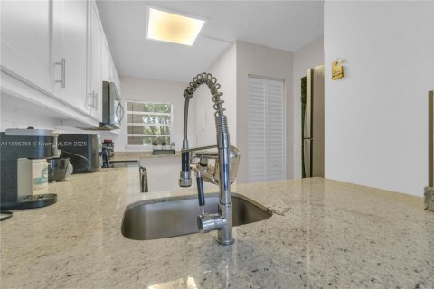 Снять в аренду кондоминиум в Дейви, Флорида 2 спальни, 102.19м2, № 1931657 - фото 6