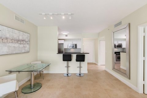Condominio en venta en Boynton Beach, Florida, 2 dormitorios, 104.98 m2 № 2247885 - foto 10