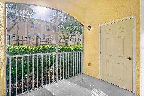 Condo in Maitland, Florida, 2 bedrooms  № 1597550 - photo 26