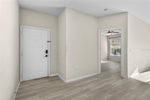 Condo in Maitland, Florida, 2 bedrooms  № 1597550 - photo 15