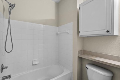 Condo in Maitland, Florida, 2 bedrooms  № 1597550 - photo 21