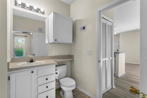 Condo in Maitland, Florida, 2 bedrooms  № 1597550 - photo 24