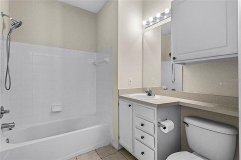 Condo in Maitland, Florida, 2 bedrooms  № 1597550 - photo 25