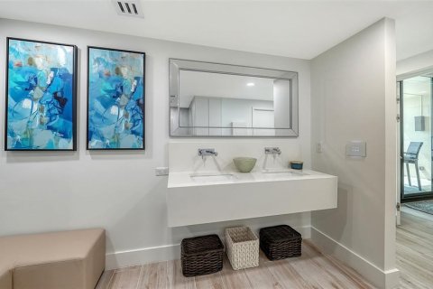 Copropriété à vendre à Longboat Key, Floride: 2 chambres, 110.74 m2 № 1849680 - photo 23