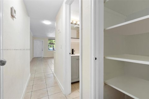 Appartement à louer à Hollywood, Floride: 1 chambre, 60.39 m2 № 1974120 - photo 5