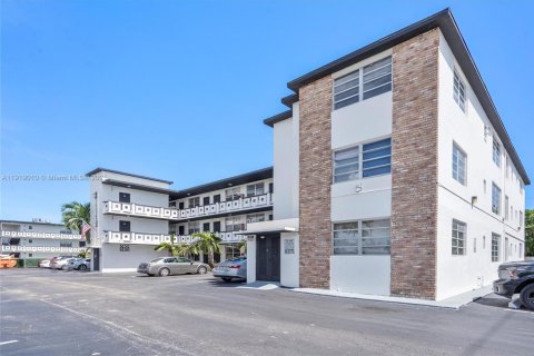 Appartement à louer à Hollywood, Floride: 1 chambre, 60.39 m2 № 1974120 - photo 15