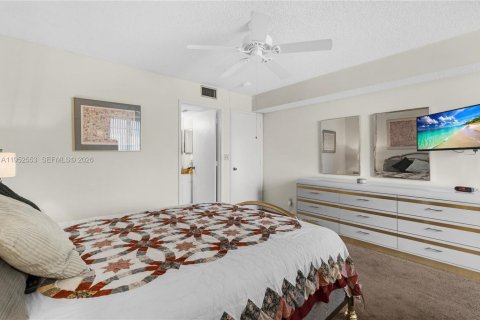 Купить кондоминиум в Лодерхилл, Флорида 2 спальни, 96.62м2, № 2054445 - фото 11